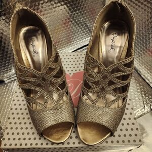Qupid Gold Women's Peep Toe Heels